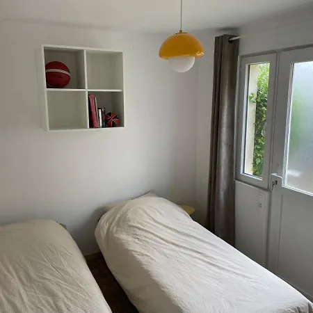 Сasa de vacaciones Maison De Plein Pied Avec Jardin A 200m De La
